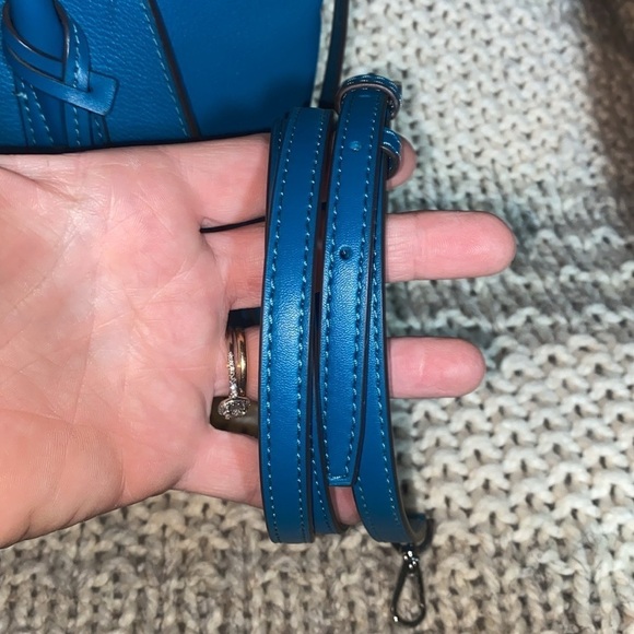 Michael Kors Avril small top zip satchel crossbody - Picture 5 of 8